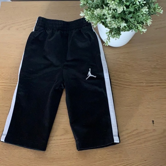 Baby Jordan Track Pants - Picture 1 of 4